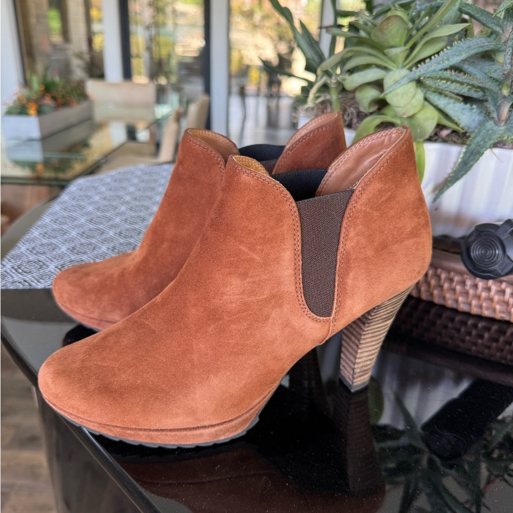 Paul Green Chestnut Suede Ankle Boots